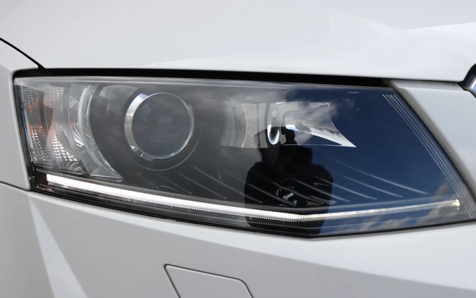 Skoda Octavia cena 46999 przebieg: 245000, rok produkcji 2014 z Sulejówek małe 781